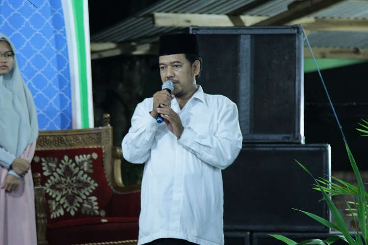 Kyai Ali Mun'im Ijazahkan Sanad Ihya' Ulumiddin dan Tafsir Jalalain