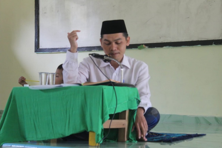 Pengajian Ahad Legi Dimulai Kembali